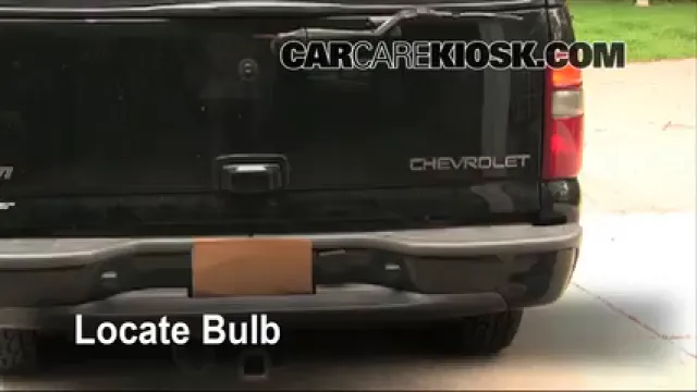 2003 Chevrolet Suburban 1500 LT 5.3L V8 Luces Luz de freno (reemplazar foco)